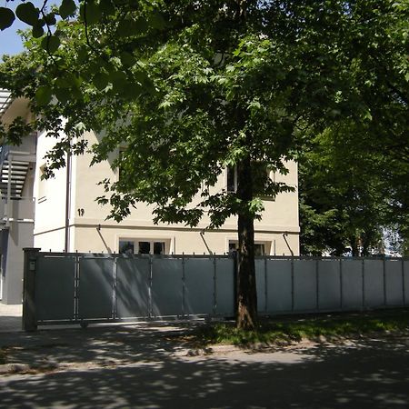 Vila Ema Apartments And Rooms Ljubljana Ngoại thất bức ảnh