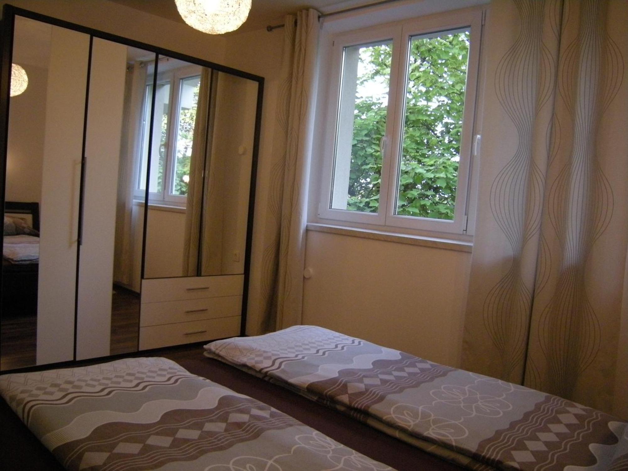 Vila Ema Apartments And Rooms Ljubljana Ngoại thất bức ảnh