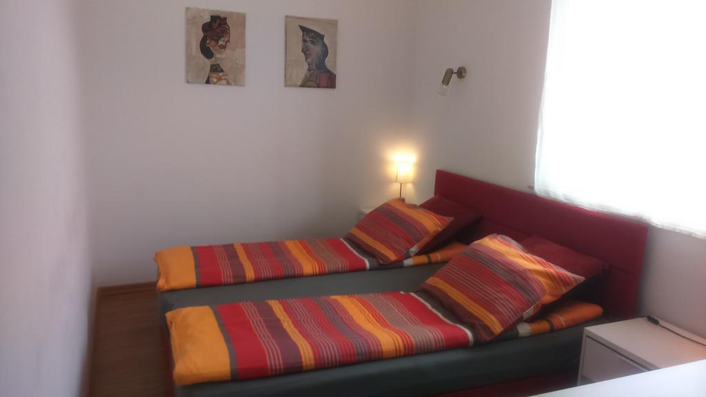 Vila Ema Apartments And Rooms Ljubljana Ngoại thất bức ảnh