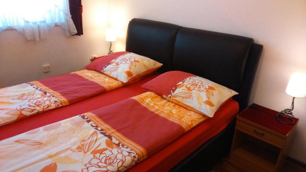 Vila Ema Apartments And Rooms Ljubljana Ngoại thất bức ảnh